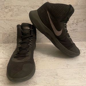 Nike, high top used in great condition no rips or tears, mens size 8.5